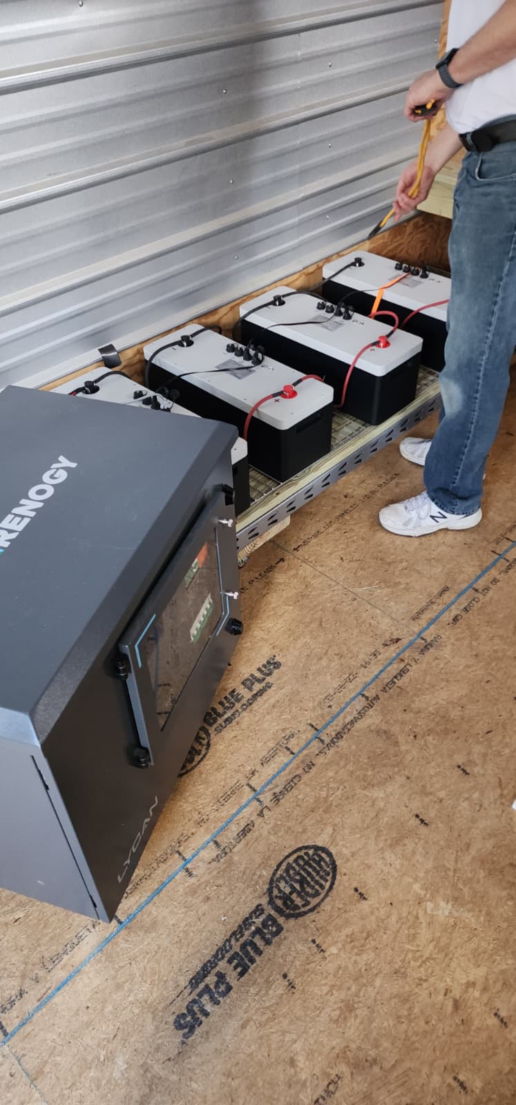 Lycan 5000 Power Box Solar Generator